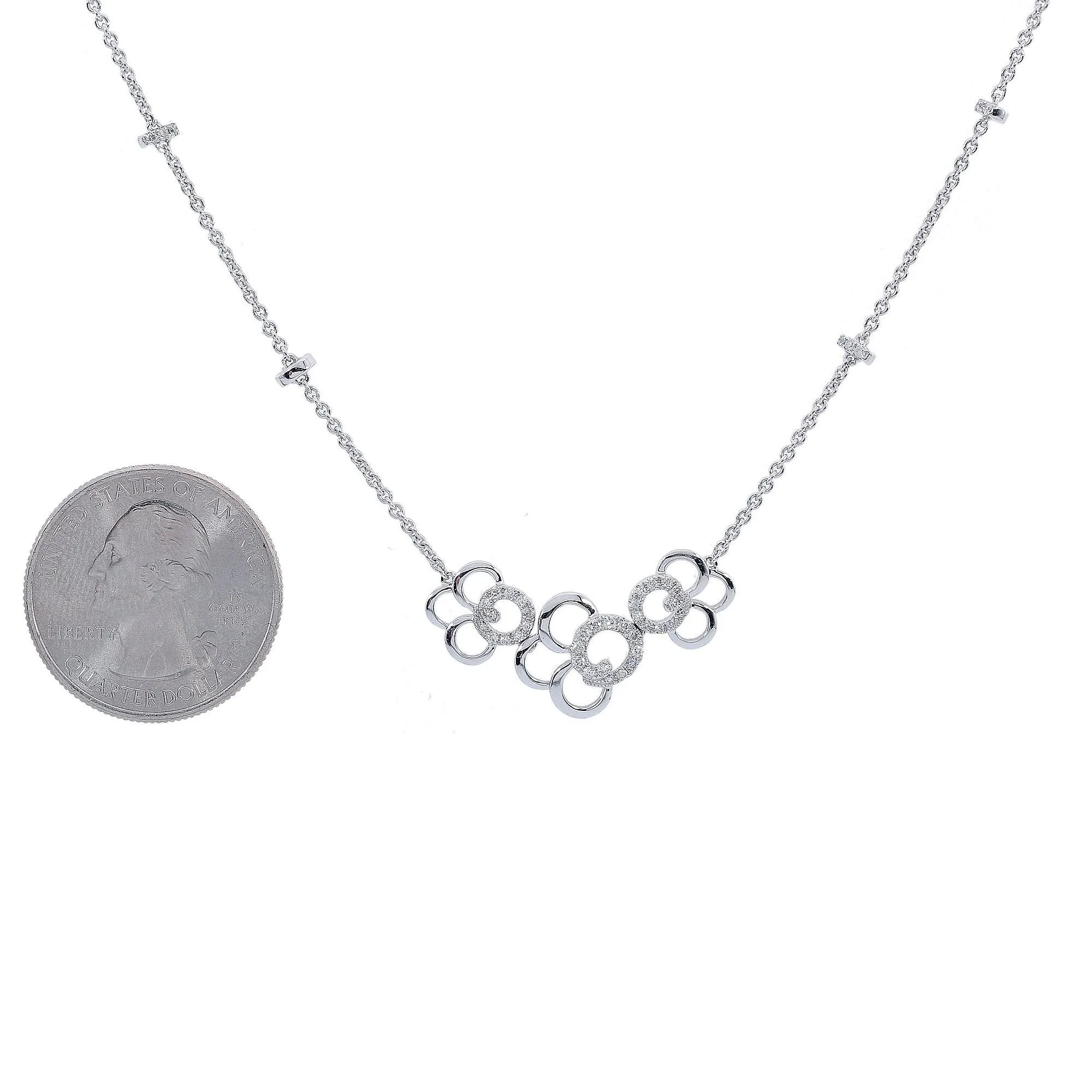 18K White Gold Women 3 Flowers Shaped Necklace