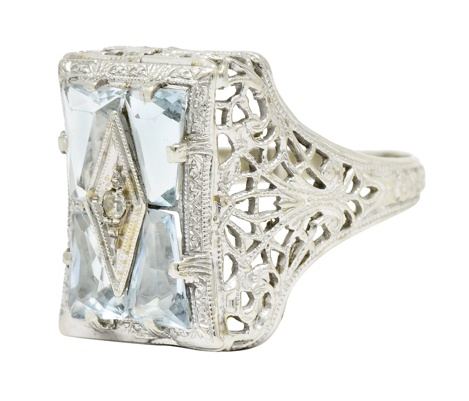 Art Deco Aquamarine Diamond 14 Karat White Gold Floral Dinner Ring