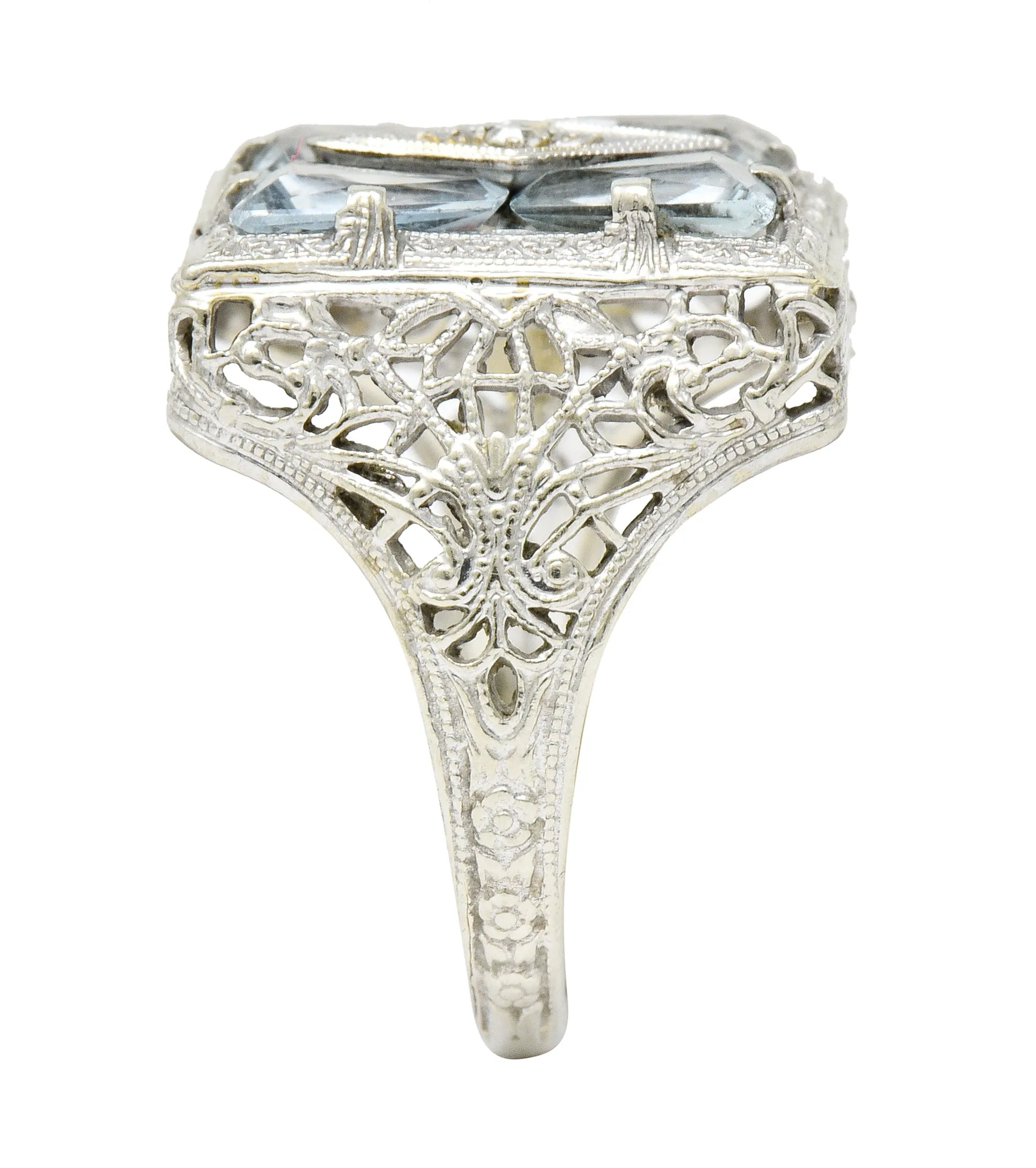 Art Deco Aquamarine Diamond 14 Karat White Gold Floral Dinner Ring