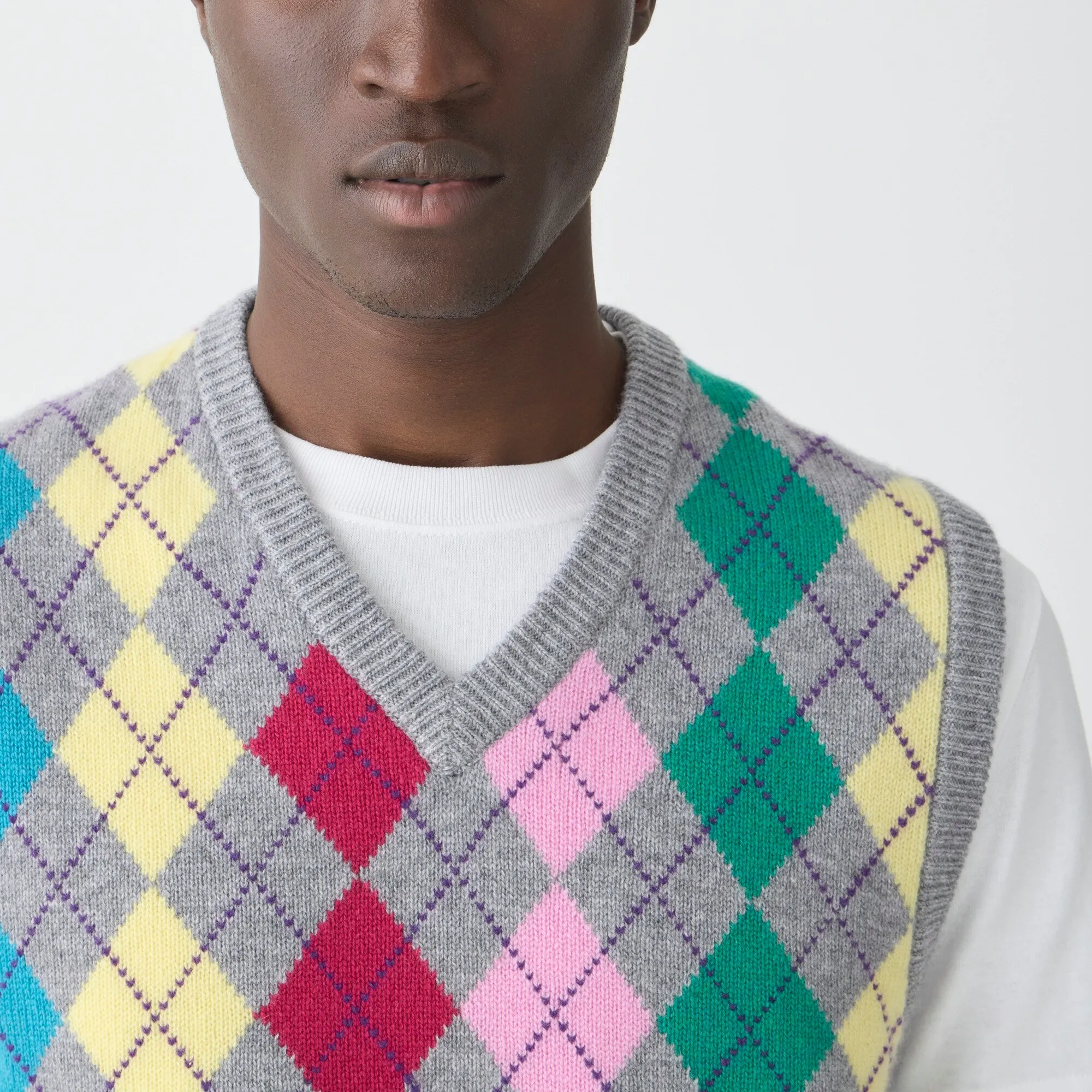 Cashmere sweater-vest in argyle