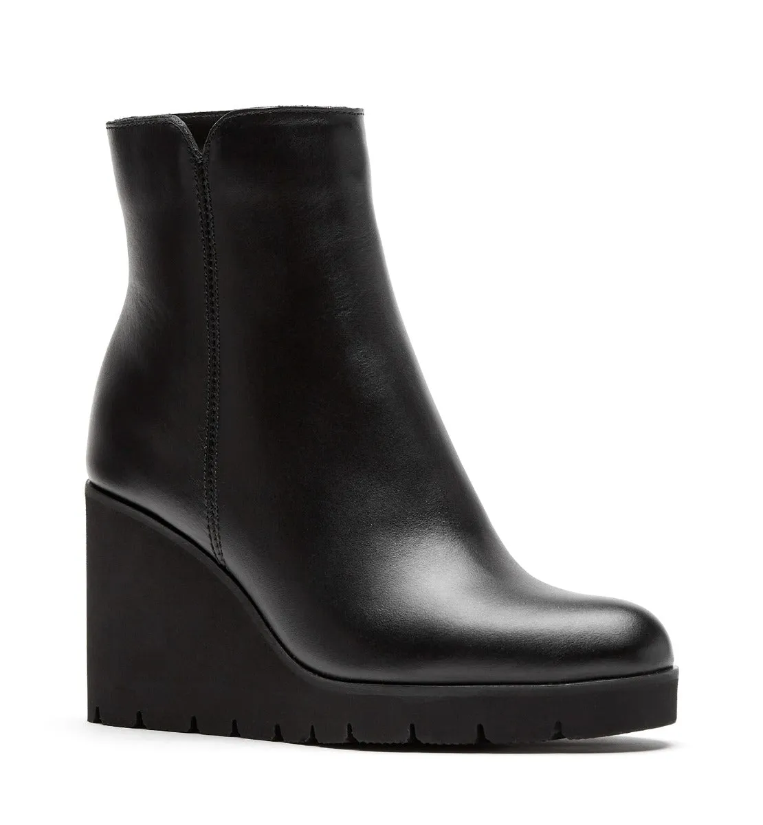 GO LEATHER WEDGE BOOTIE