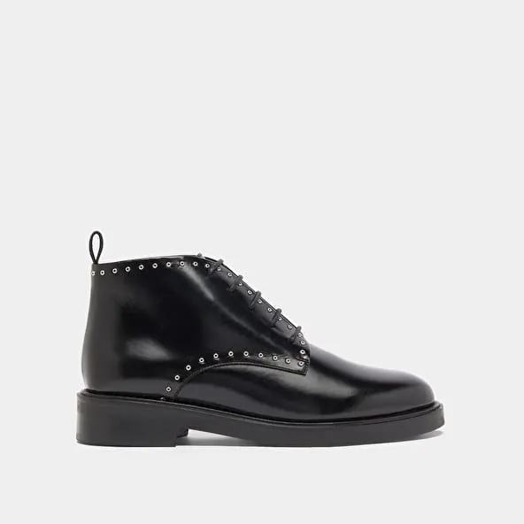 High derbies in black leather