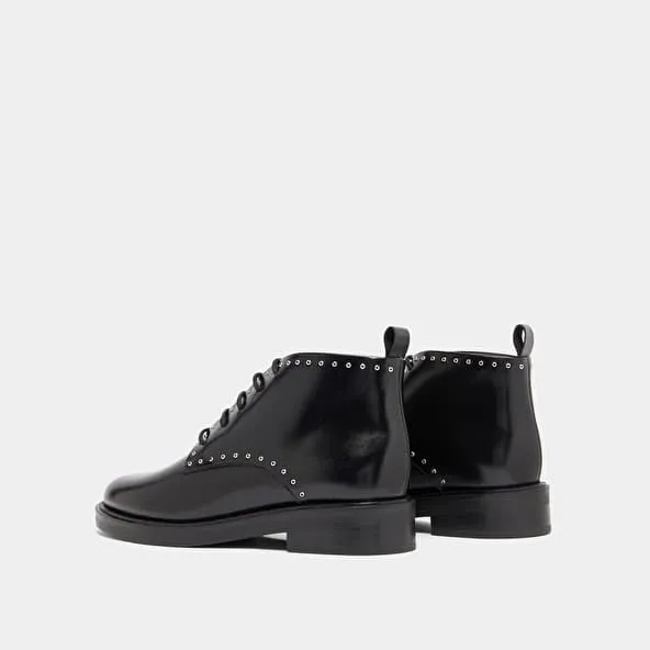 High derbies in black leather