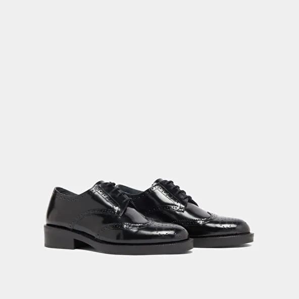 Lace-up Derbies in black shiny leather