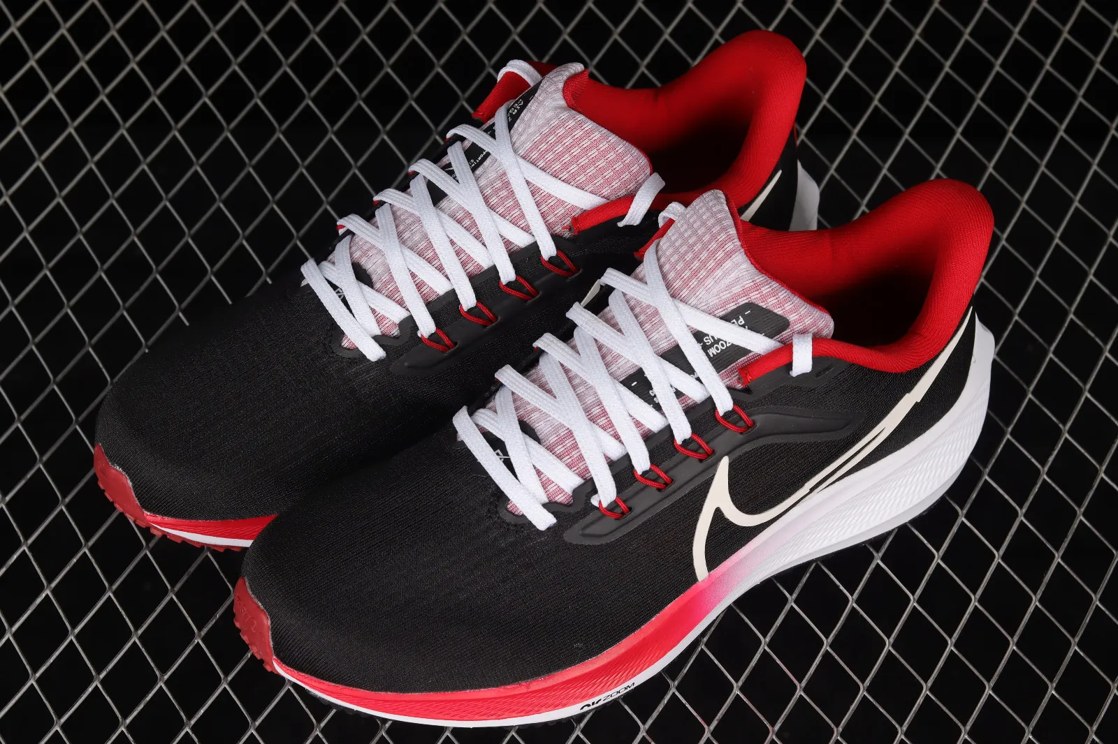 Nike Air Zoom Pegasus 39 Black Red White DQ7871-001