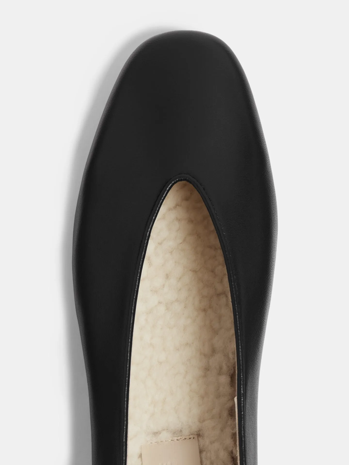 Regency Slipper /  Black Leather White Shearling Lining